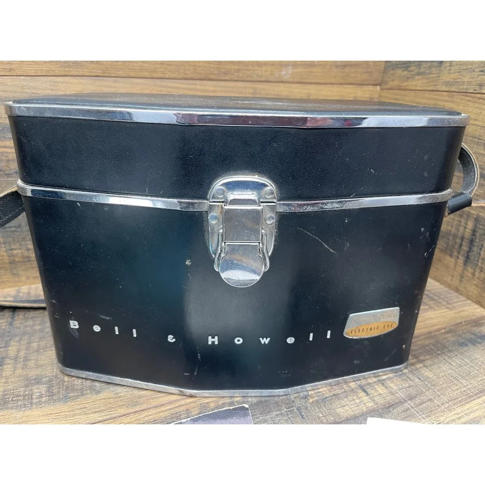 Bell & Howell Zoomatic Director Series 8mm Movie Camera Model 424 424P Manuals
